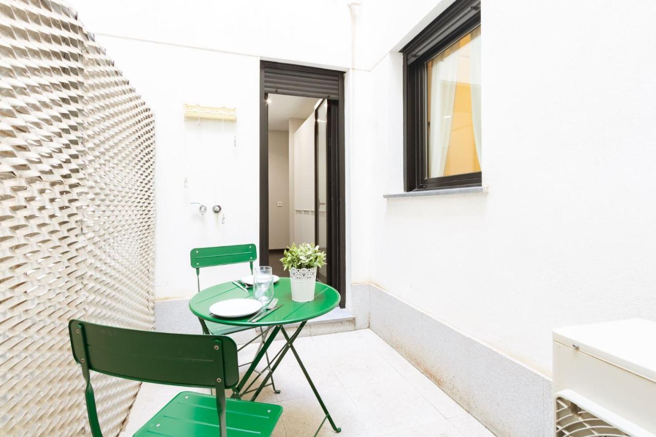 Angeles Santa Cruz Deluxe By Valcambre Apartment เซบีญา ภายนอก รูปภาพ